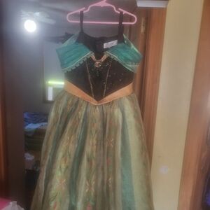 Elegant Green and Black Kids Disney Princess Anna Dress